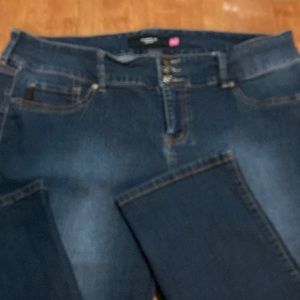 Torrid plus Capri jegging a